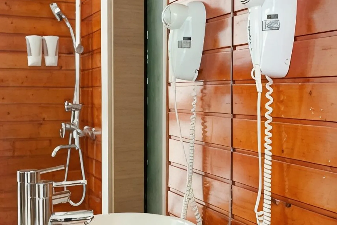 Bluejay Residences Ap Lei Chau — rooms and atmosphere