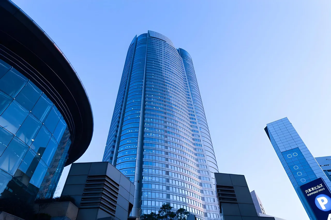 Book and Bed Tokyo Shinjuku — rooms and atmosphere