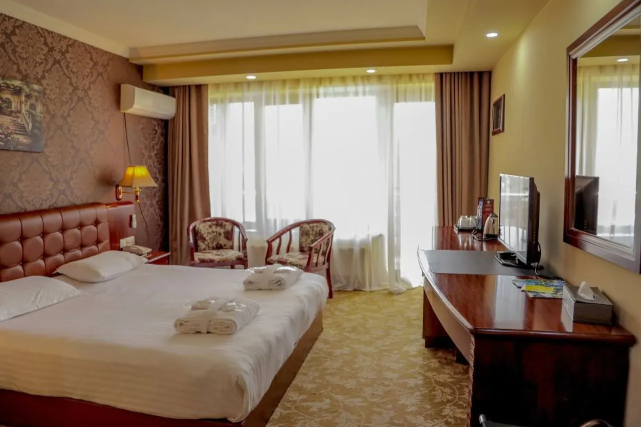 Borjomi Palace Health & Spa Center — rooms and atmosphere
