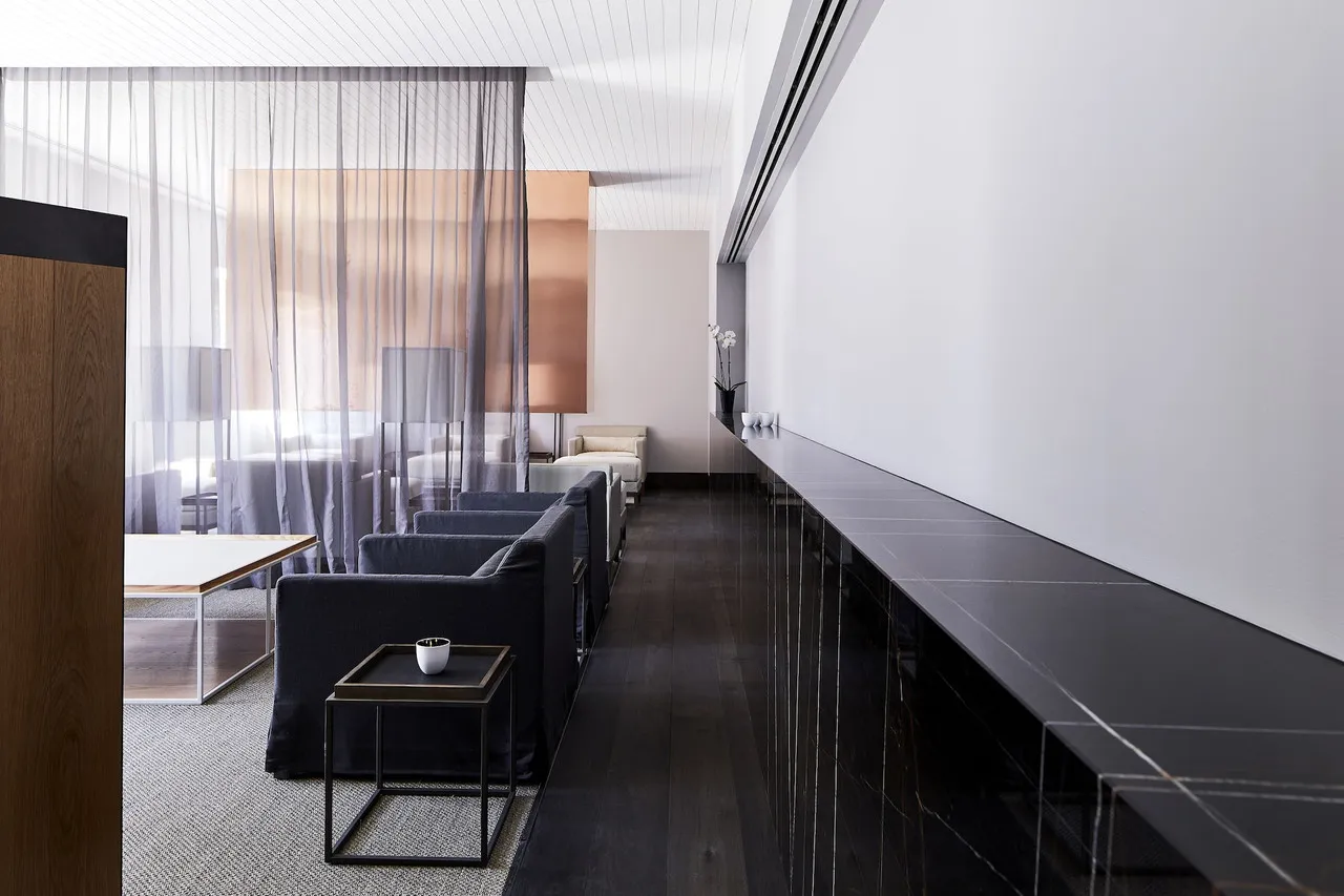 Brassey Hotel — rooms and atmosphere