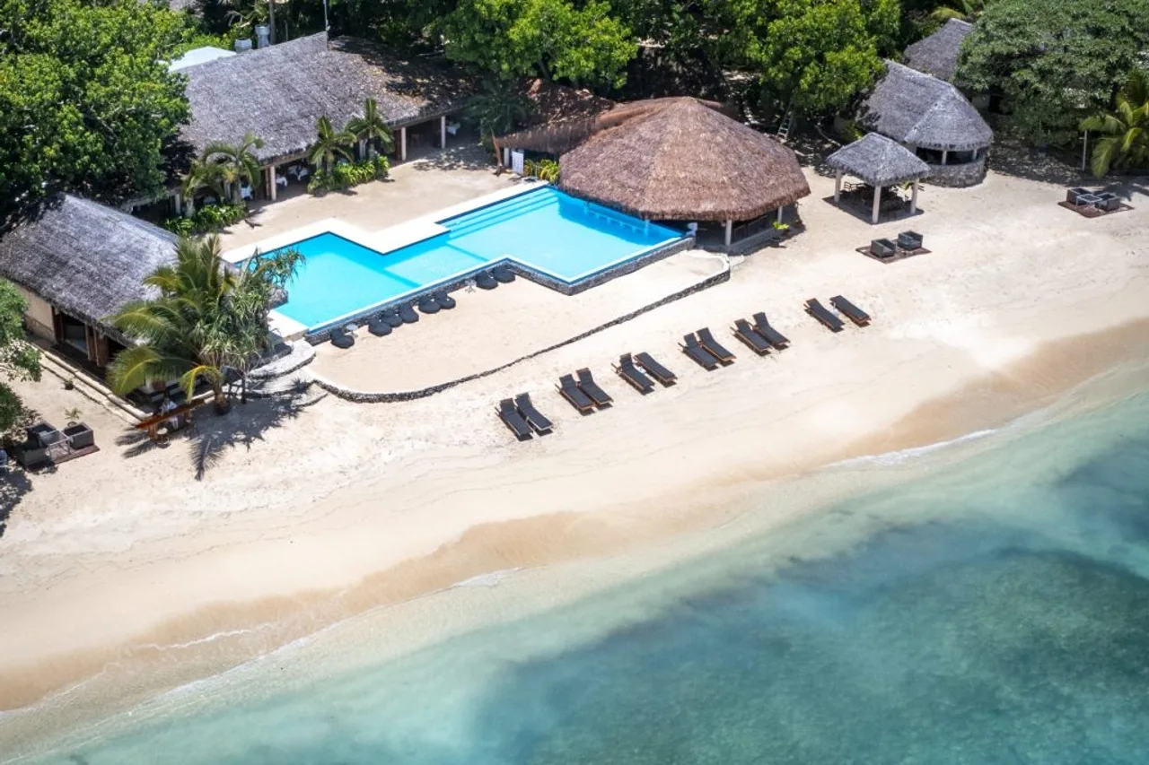 Breakas Beach Resort — Adults Only — rooms and atmosphere