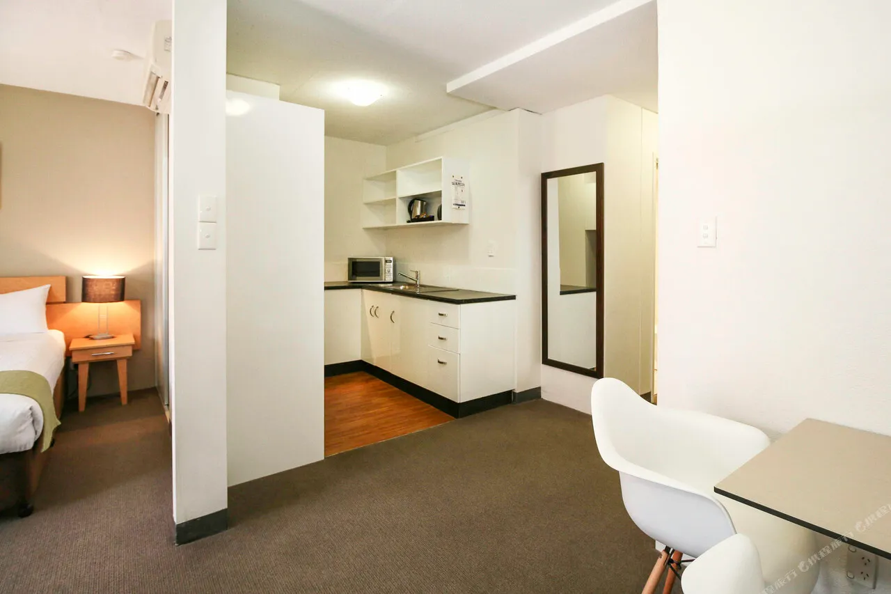 BreakFree Adelaide — rooms and atmosphere