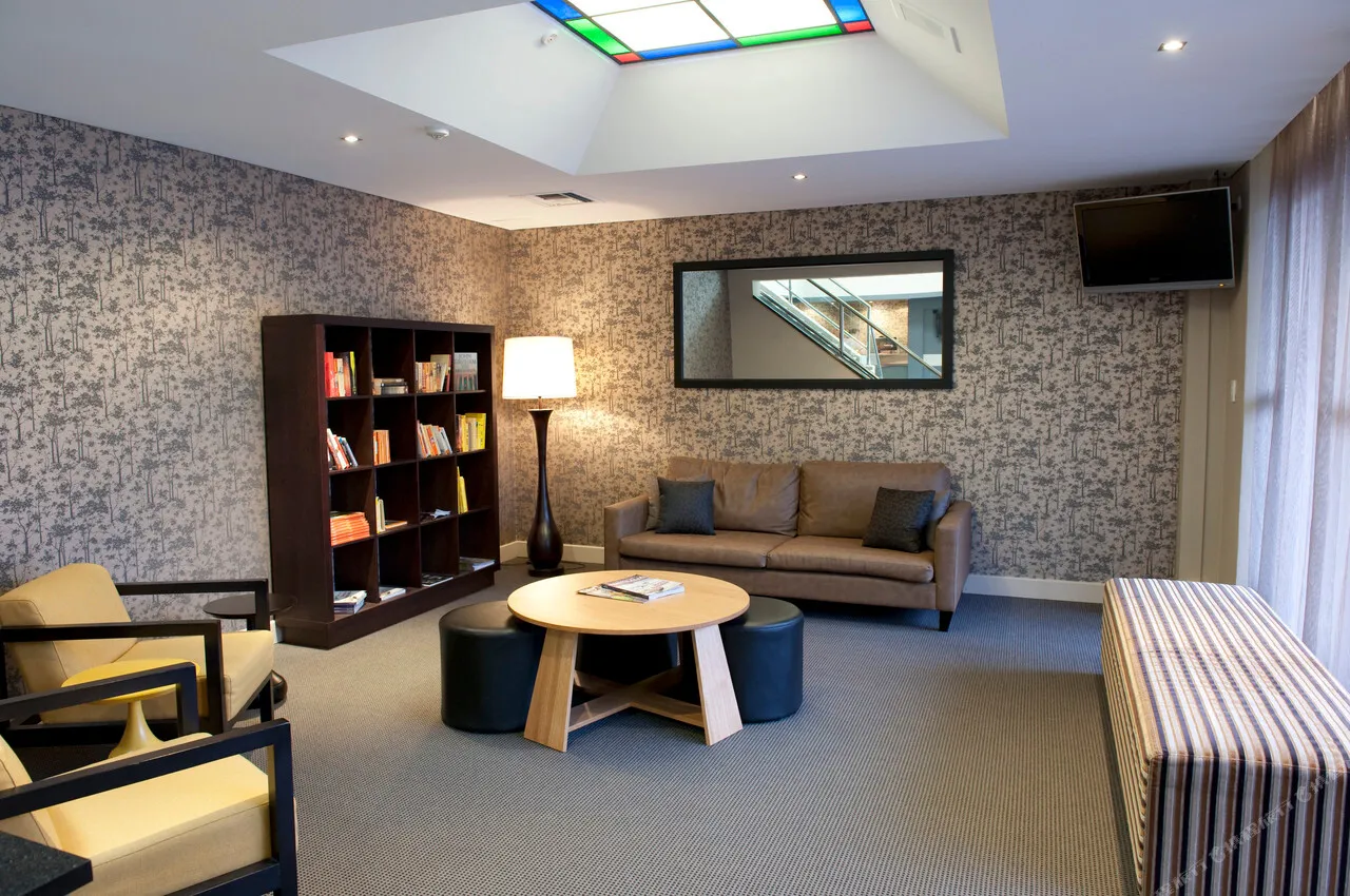 BreakFree Adelaide — rooms and atmosphere