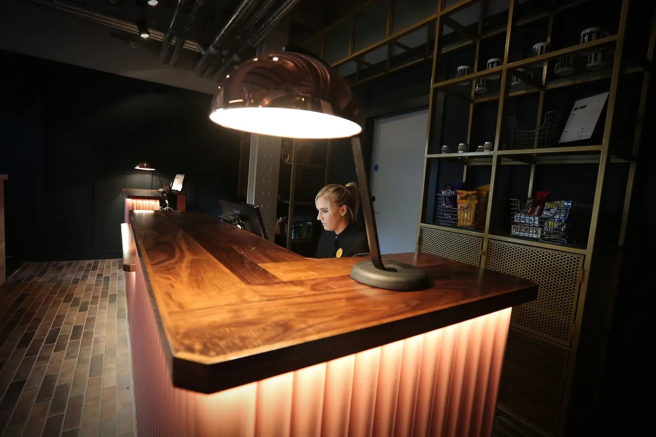 Bullitt Hotel Belfast — rooms and atmosphere