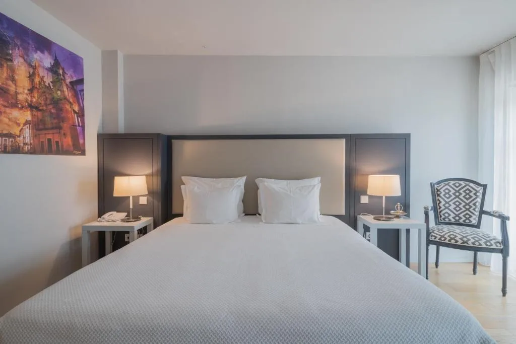 Burgus Tribute & Design Hotel — ภาพห้องพักและบรรยากาศ