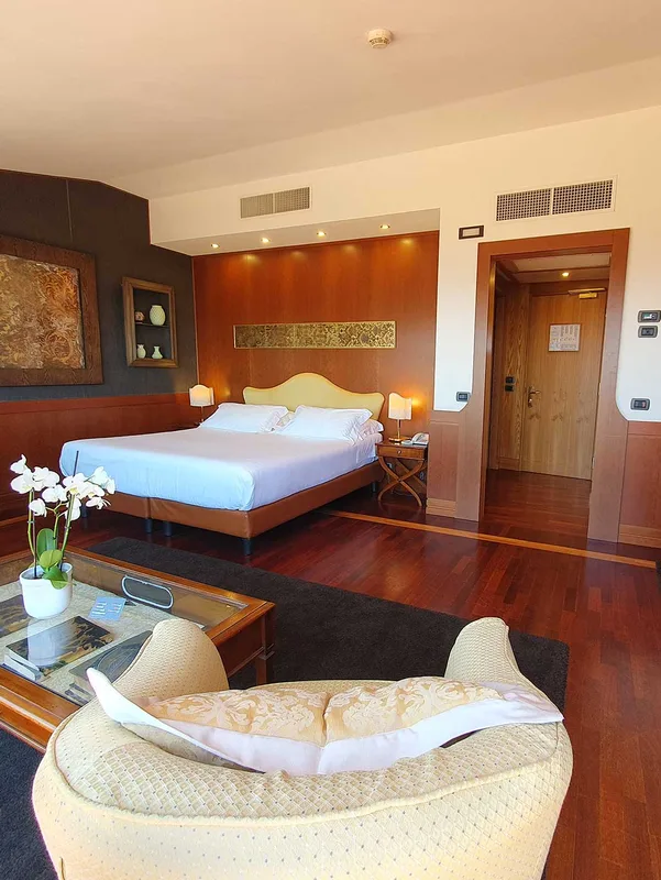 BV Grand Hotel Assisi — ภาพห้องพักและบรรยากาศ
