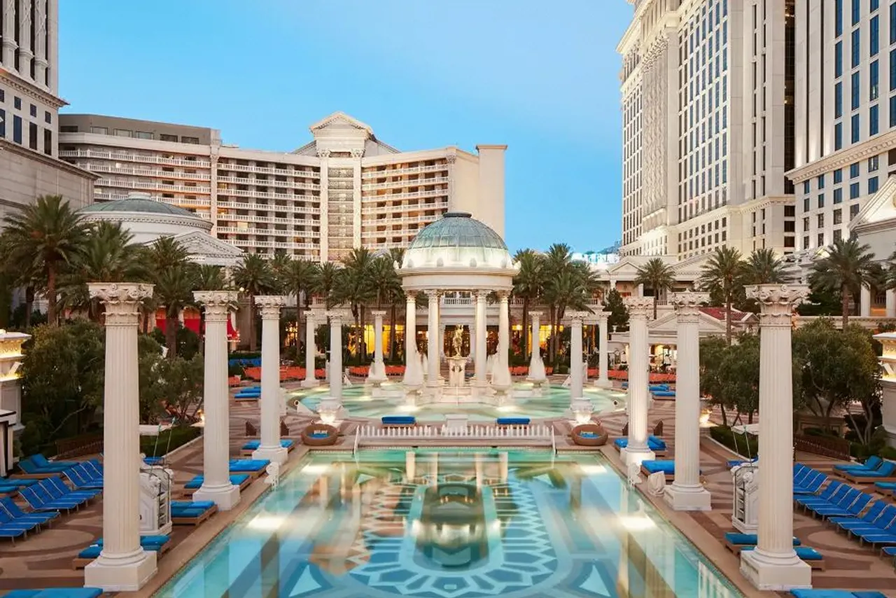 Caesars Palace — rooms and atmosphere