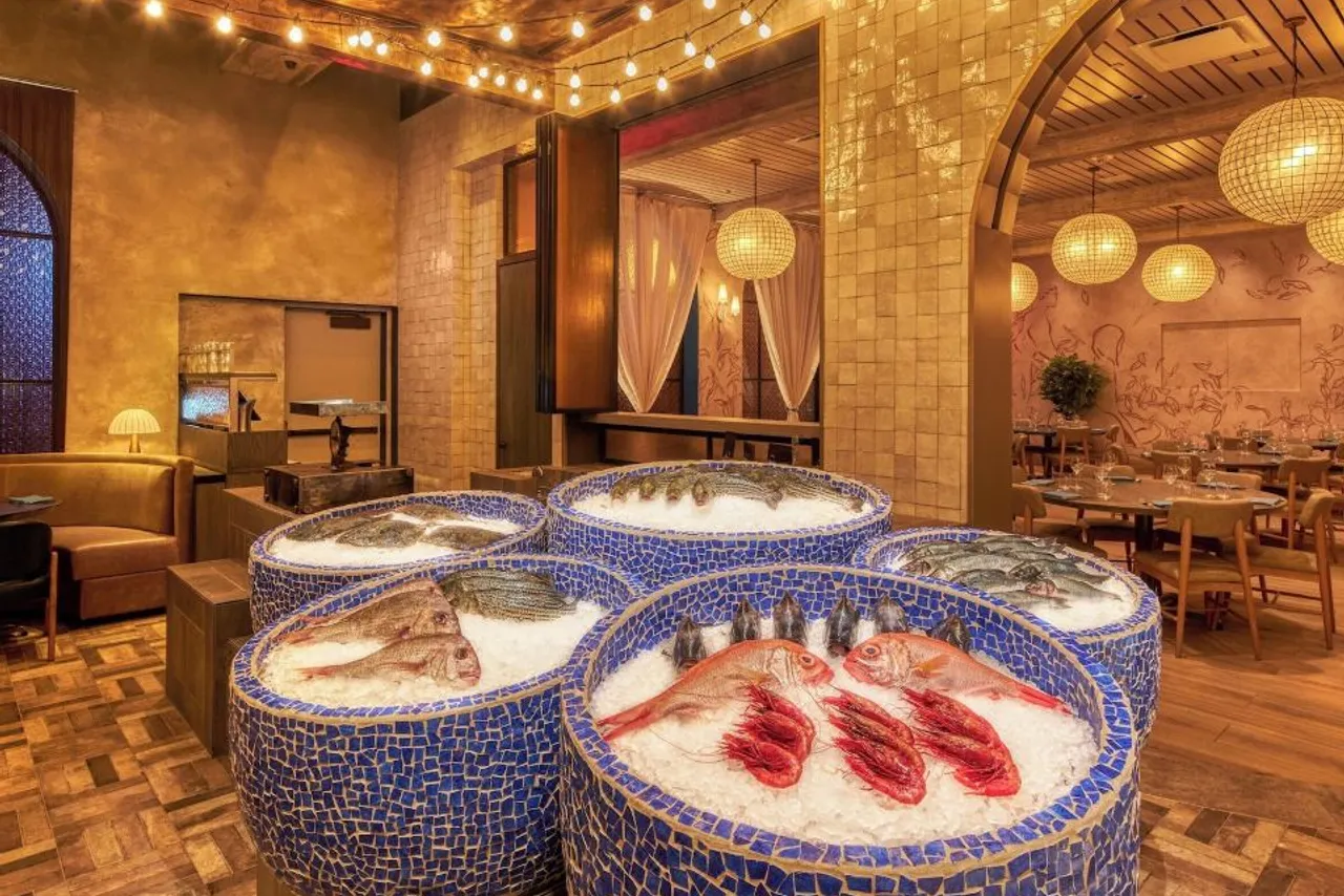 Caesars Palace — rooms and atmosphere