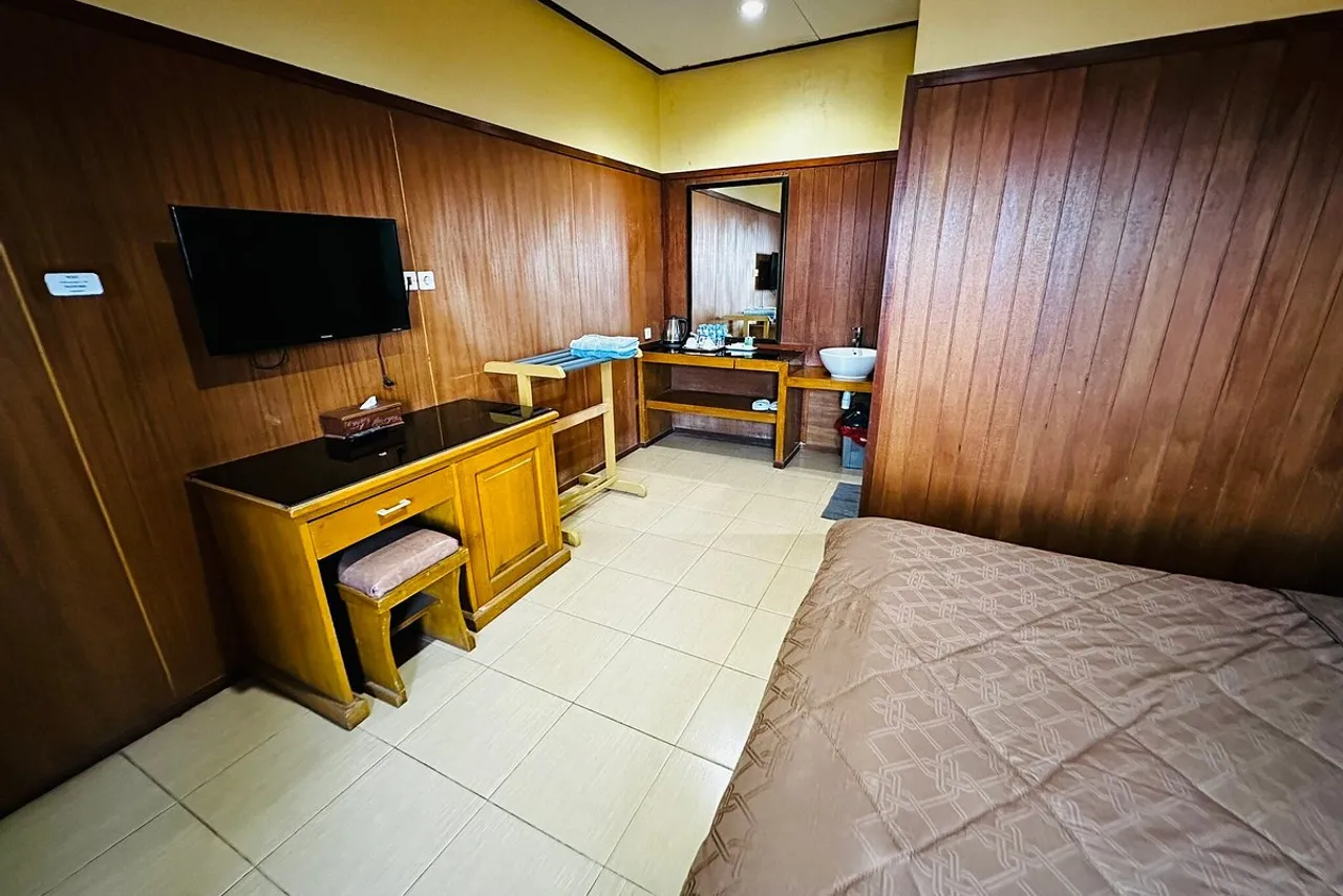 Cafe Lava Hostel — rooms and atmosphere