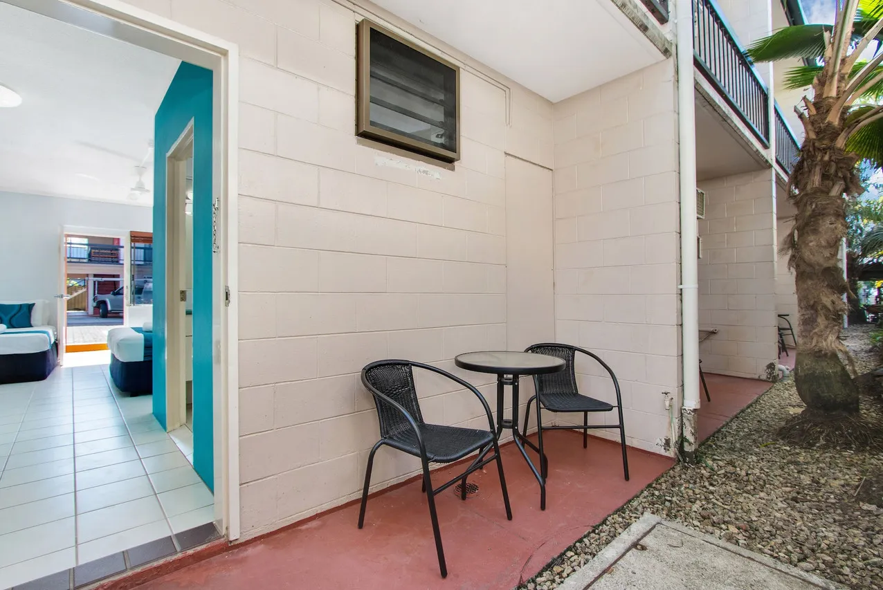 Cairns City Palms — rooms and atmosphere
