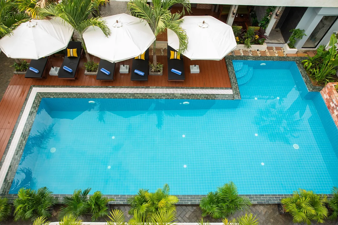 Cambana La Riviere Boutique — rooms and atmosphere