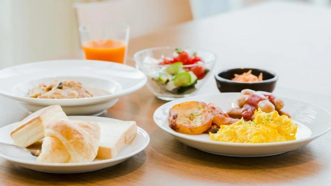Candeo Hotels Fukuoka Tenjin — rooms and atmosphere