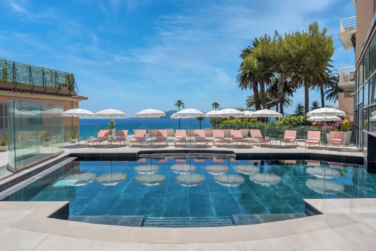 Canopy by Hilton Cannes — rooms and atmosphere