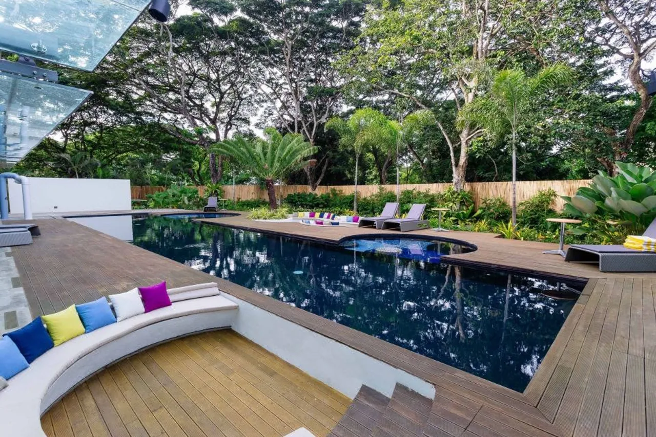 Canvas Boutique Hotel — rooms and atmosphere