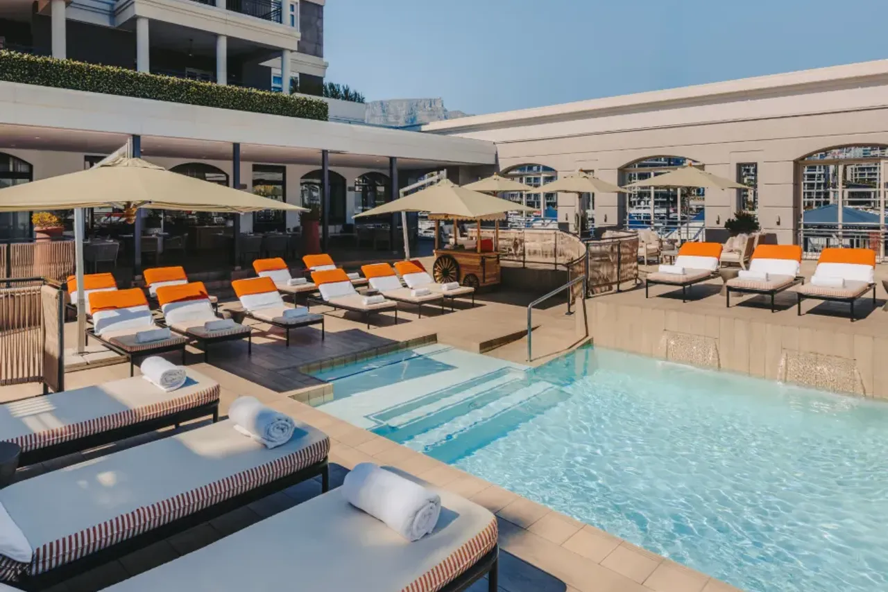 Cape Grace, A Fairmont Managed Hotel — rooms and atmosphere