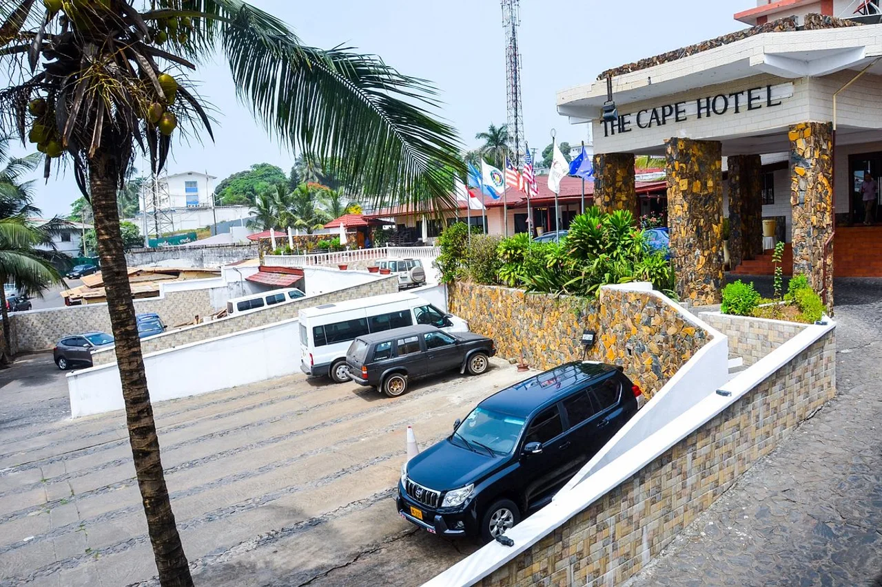The Cape Hotel — rooms and atmosphere