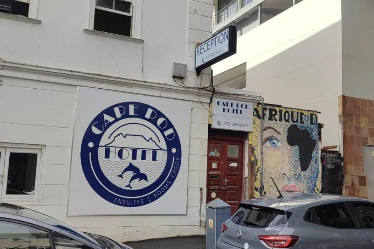 CapePod Sea Point — rooms and atmosphere
