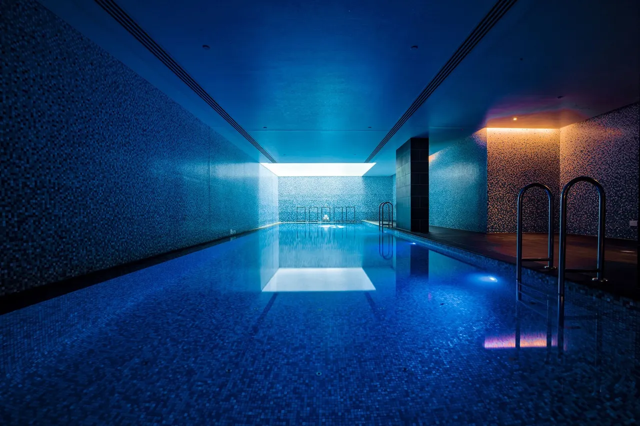 Capri by Fraser Brisbane — rooms and atmosphere