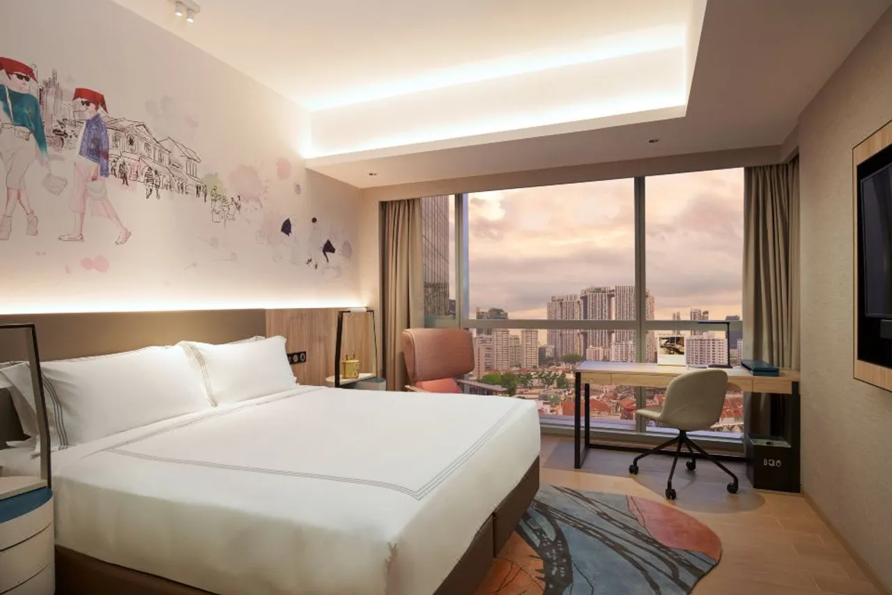 Capri by Fraser China Square, Singapore — rooms and atmosphere