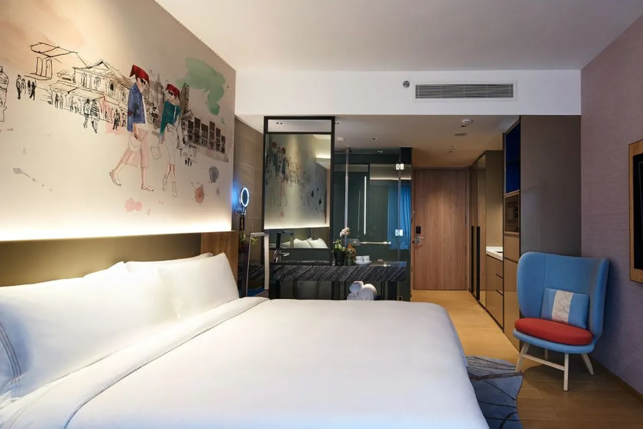 Capri by Fraser China Square, Singapore — rooms and atmosphere
