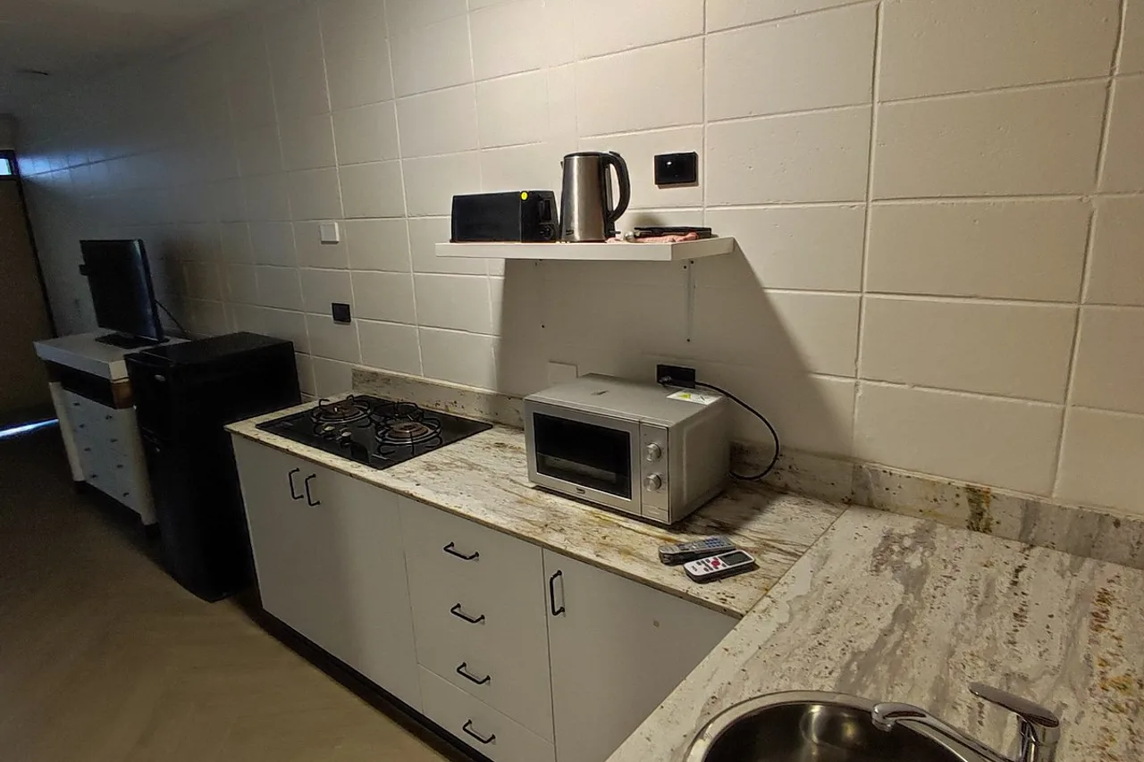 Capricorn Apartment Hotel — rooms and atmosphere
