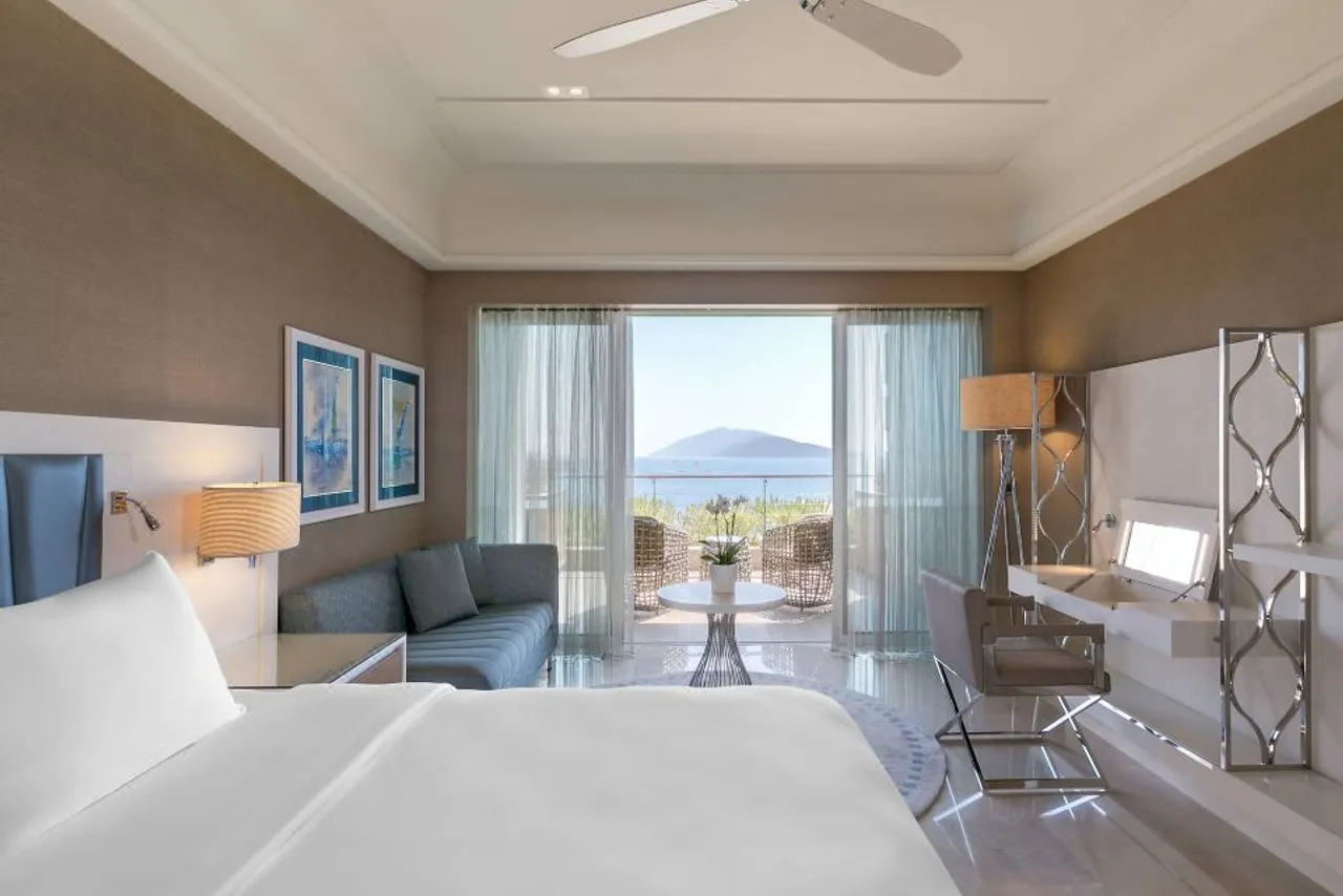 Caresse, a Luxury Collection Resort & Spa, Bodrum — rooms and atmosphere