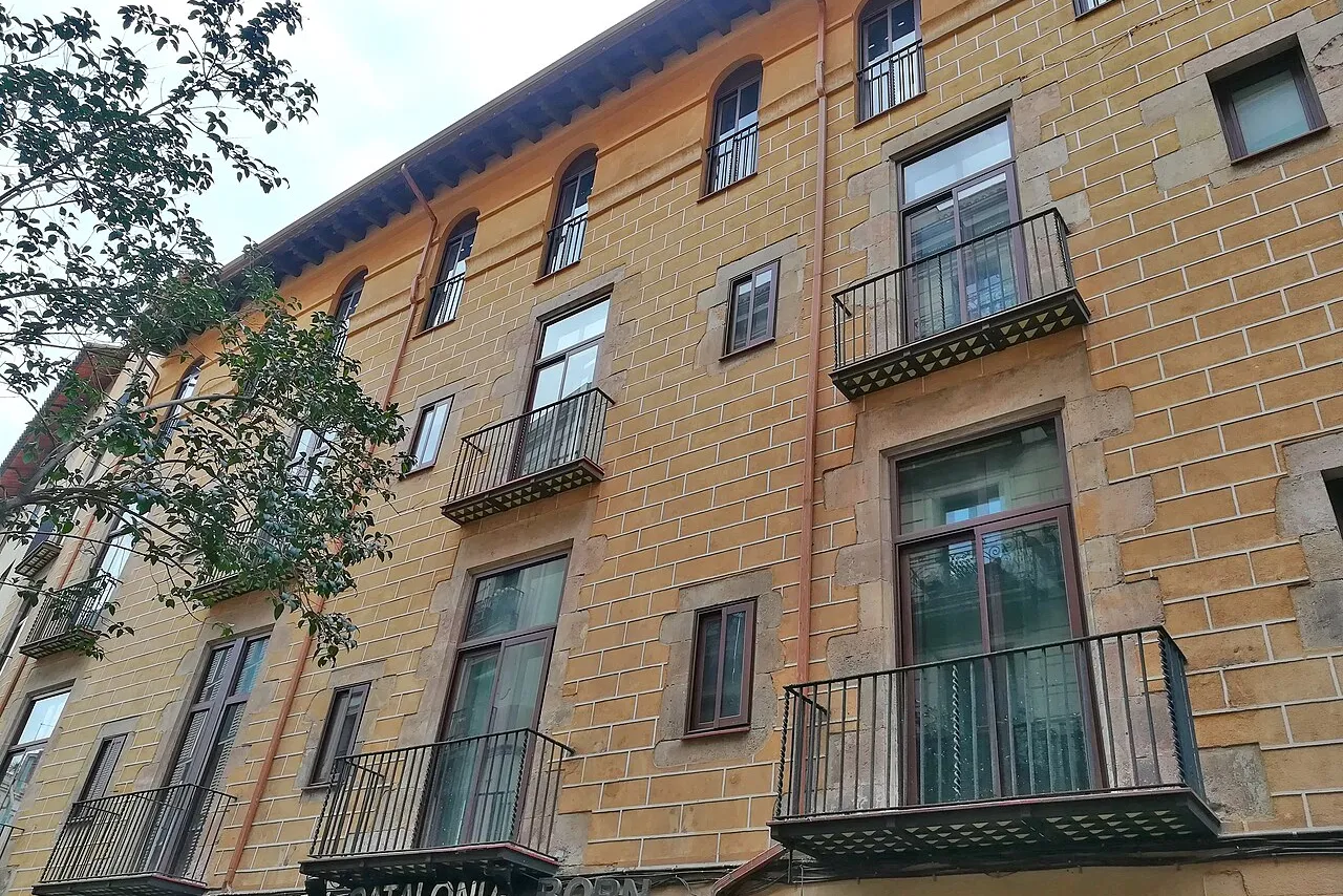 Catalonia Born — rooms and atmosphere
