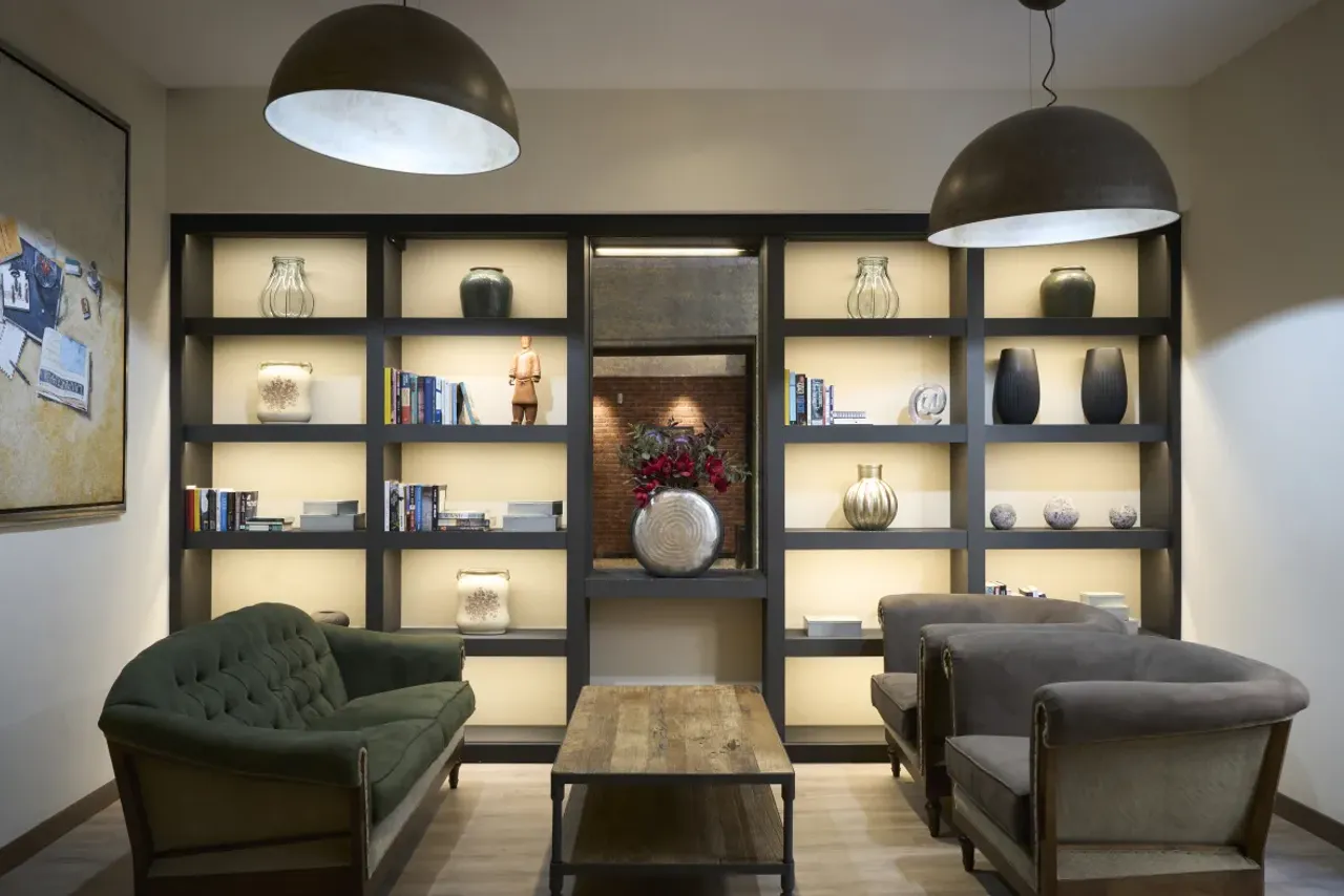 Catalonia Born — rooms and atmosphere