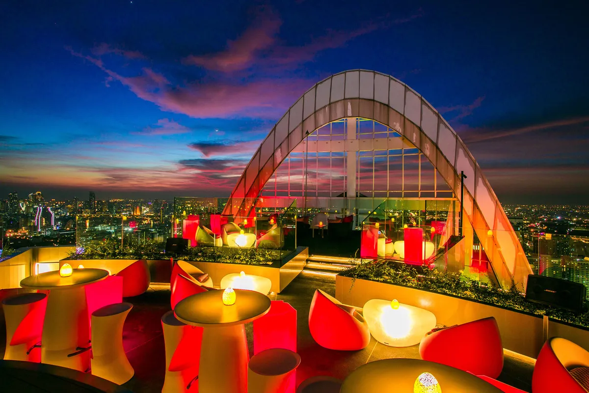 Centara Grand at CentralWorld — rooms and atmosphere