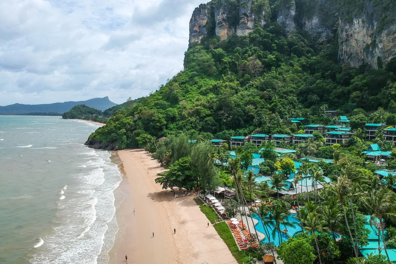 Centara Grand Beach Resort & Villas Krabi — rooms and atmosphere