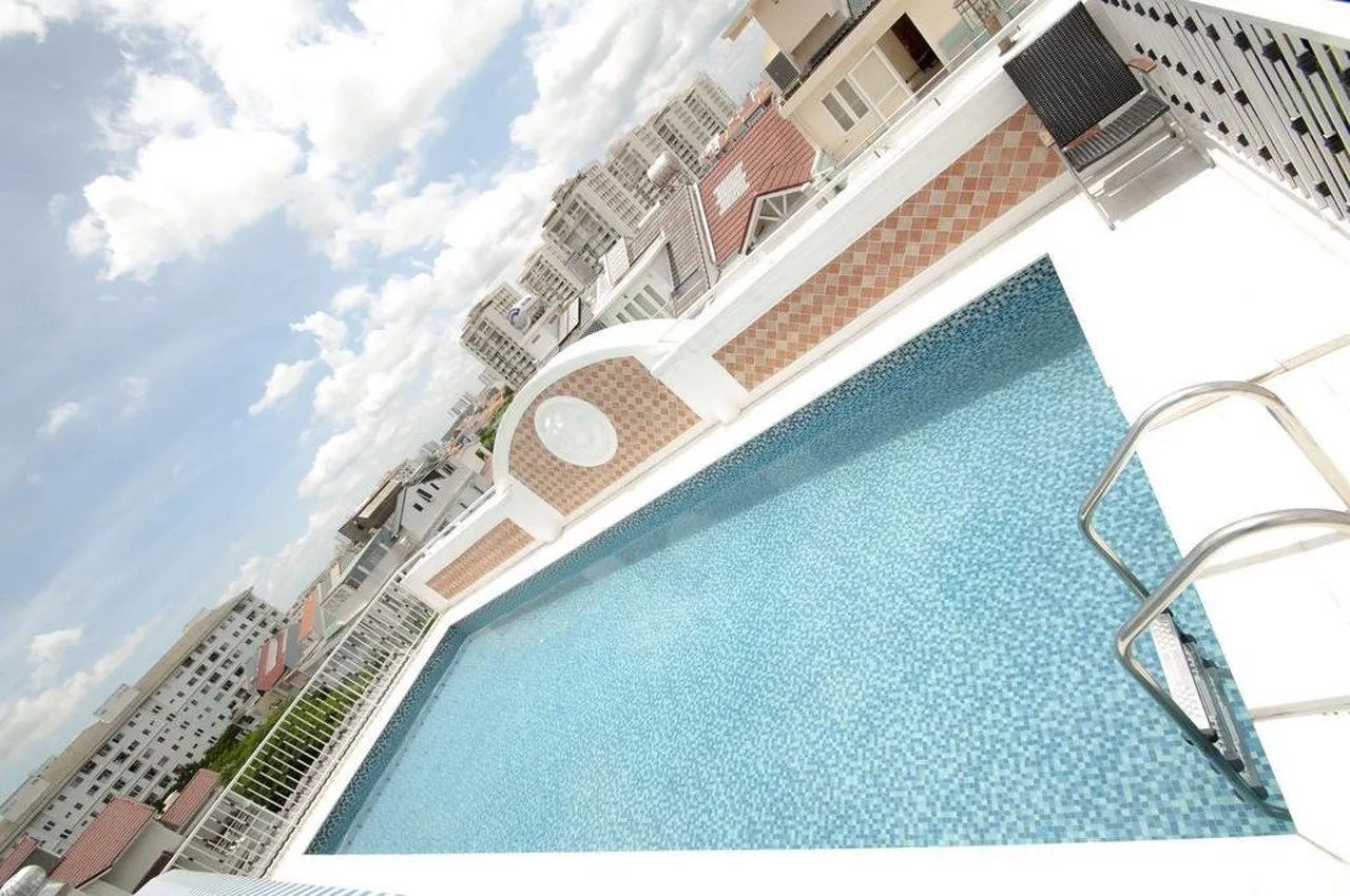 Central Hotel & Residences Saigon — rooms and atmosphere