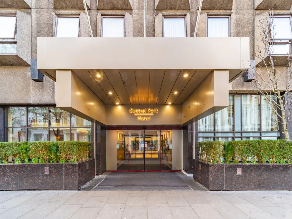 Central Park Hotel — rooms and atmosphere