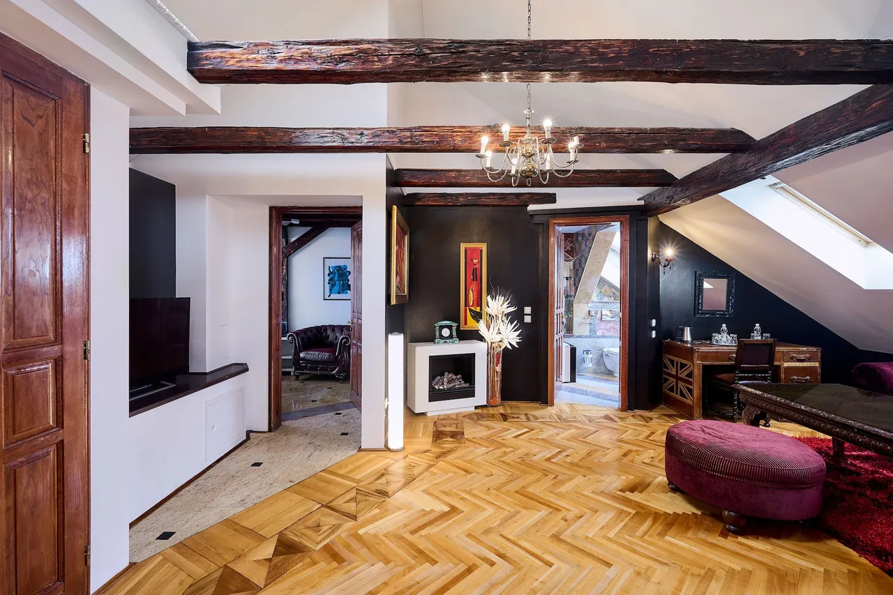 Centro Hotel Strasser — rooms and atmosphere
