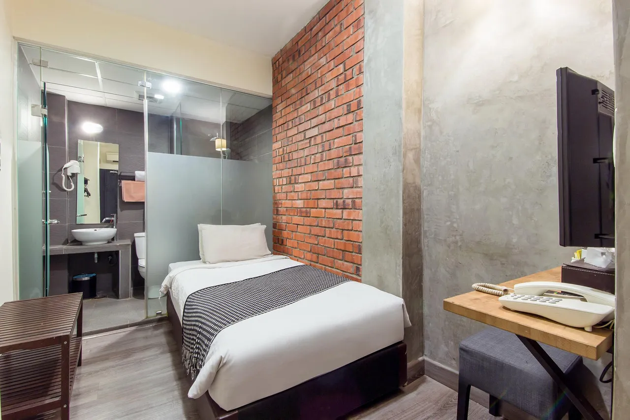 Ceria Hotel Bukit Bintang — rooms and atmosphere