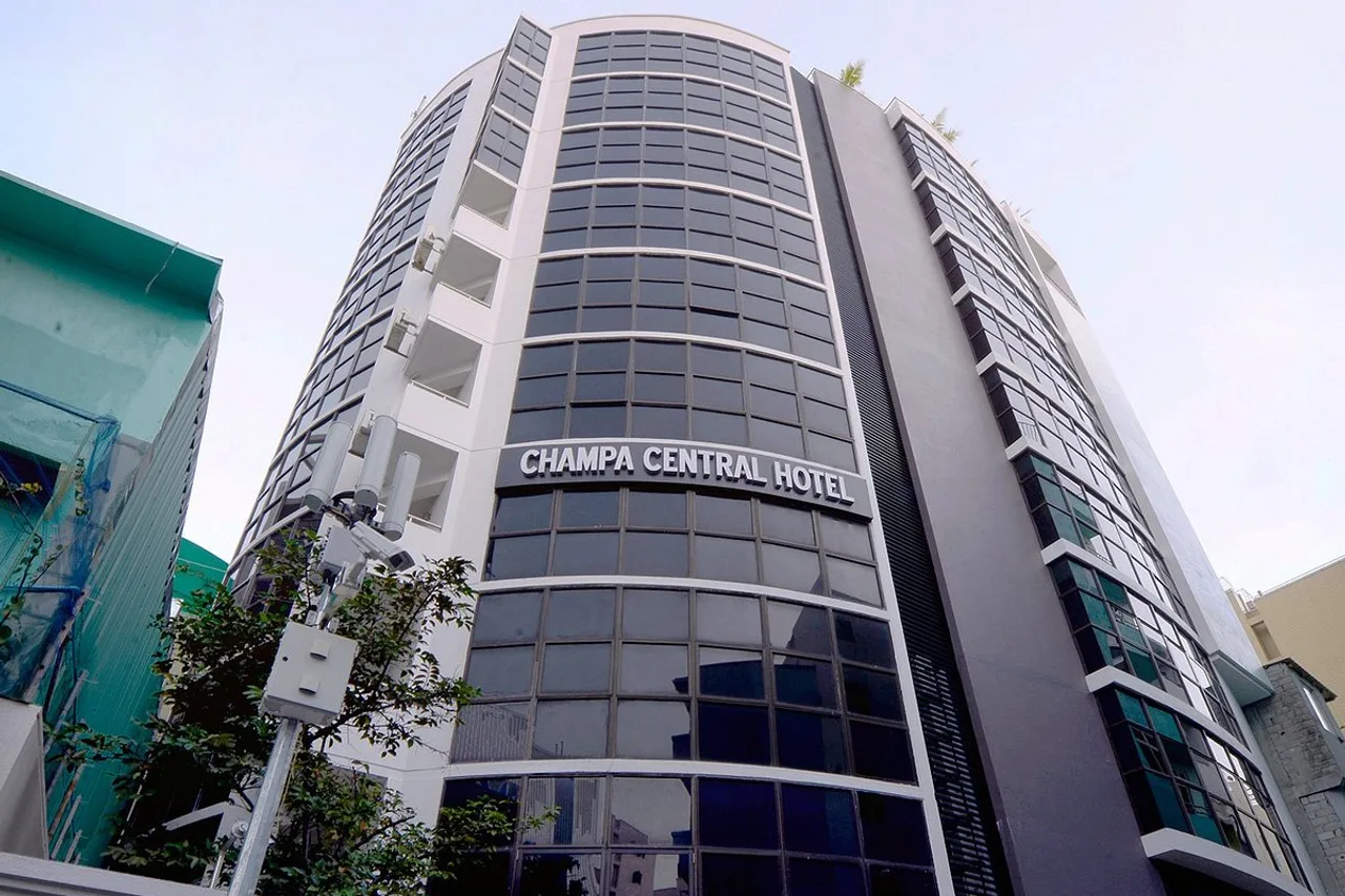 Champa Central Hotel — rooms and atmosphere