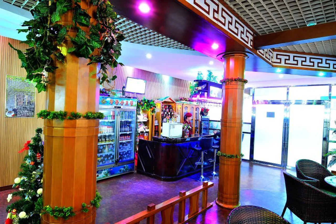 Changgwangsan Hotel — rooms and atmosphere