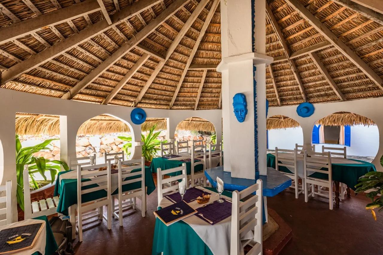 Chez Maggie Hotel & Restaurant — ภาพห้องพักและบรรยากาศ