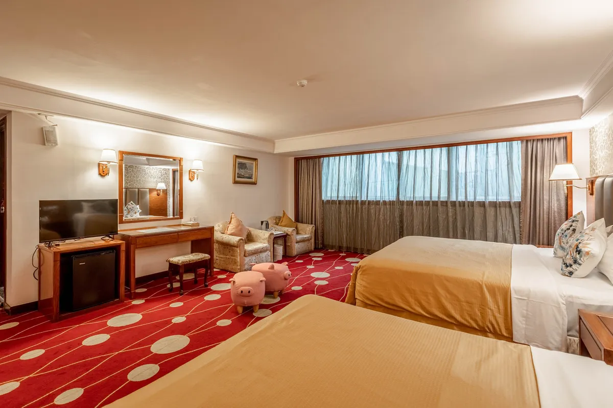 Chyuan Du Spring Resort — rooms and atmosphere