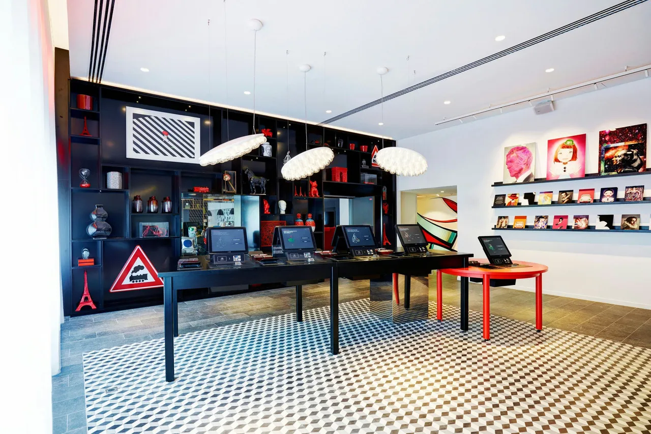 citizenM Paris Gare de Lyon — rooms and atmosphere