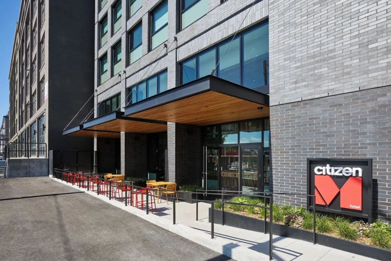 citizenM Seattle Pioneer Square — rooms and atmosphere