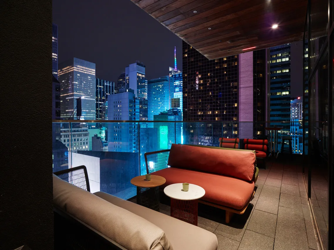 CitizenM New York Times Square — ภาพห้องพักและบรรยากาศ