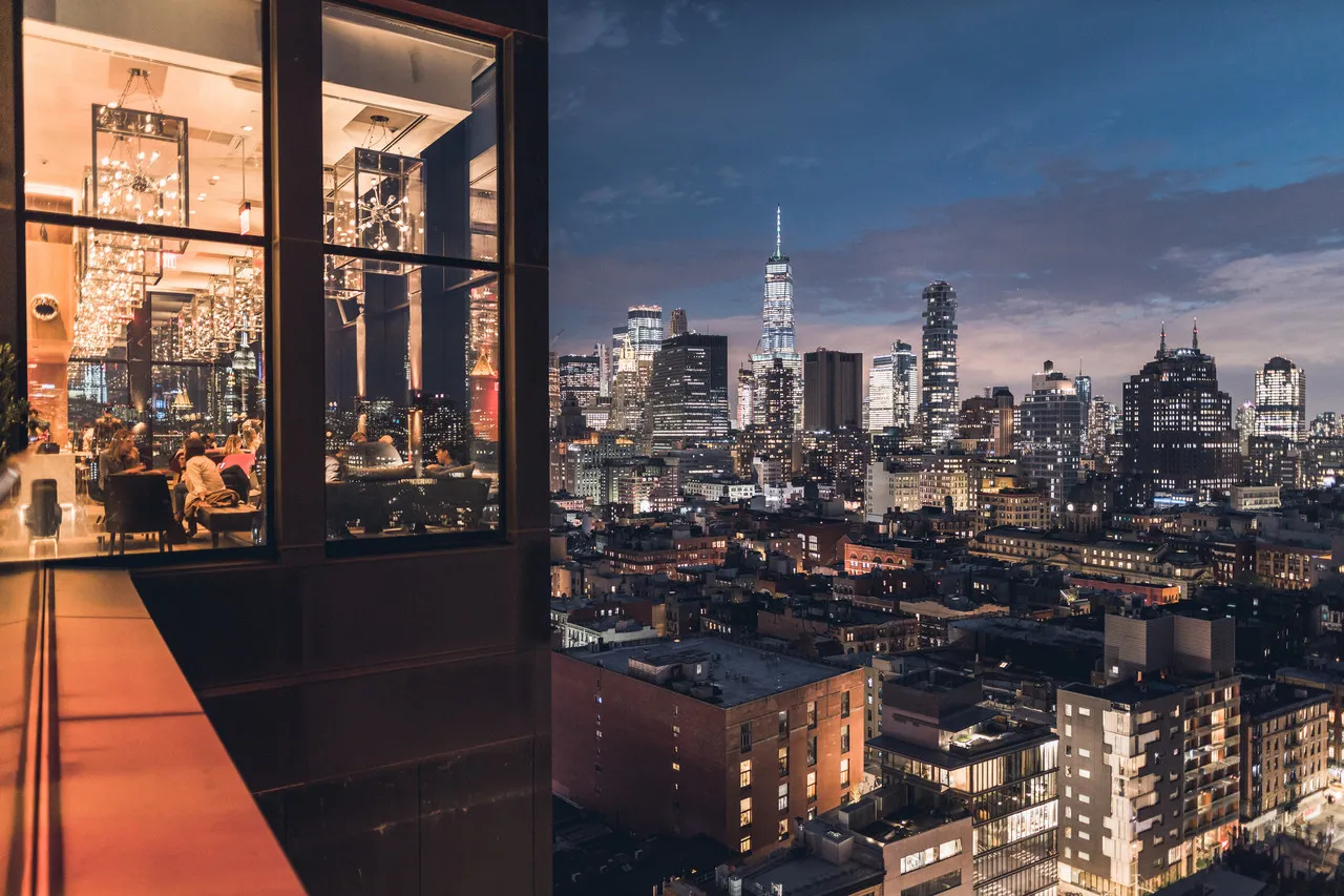 CitizenM New York Times Square — ภาพห้องพักและบรรยากาศ