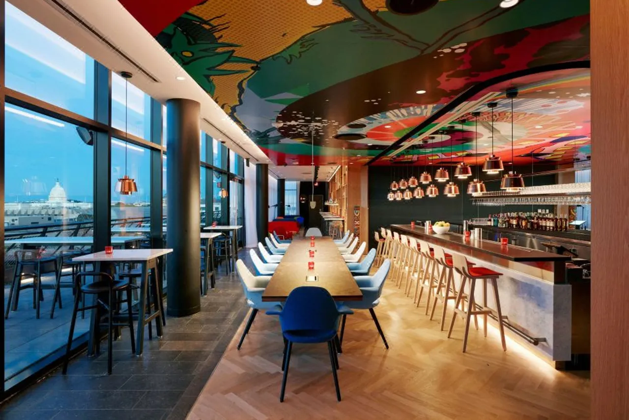 citizenM Washington Capitol — rooms and atmosphere