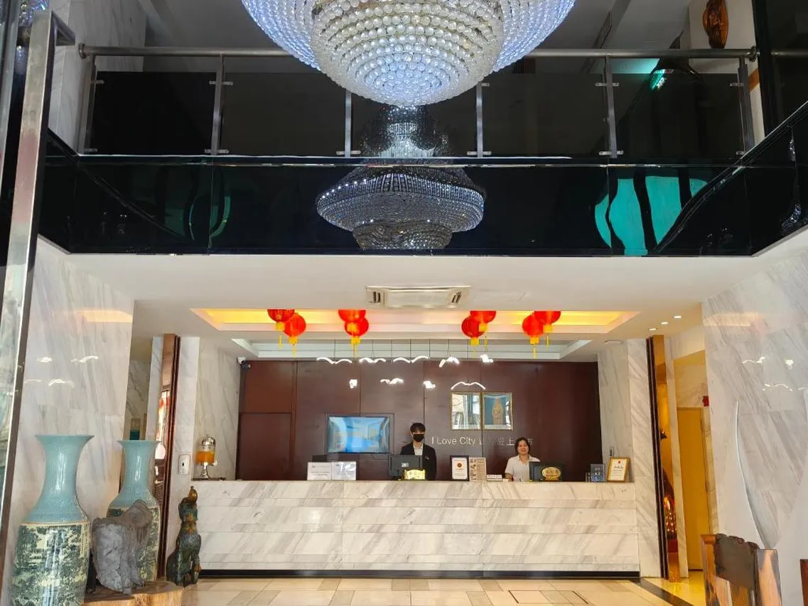 City Comfort Hotel Chinatown — rooms and atmosphere