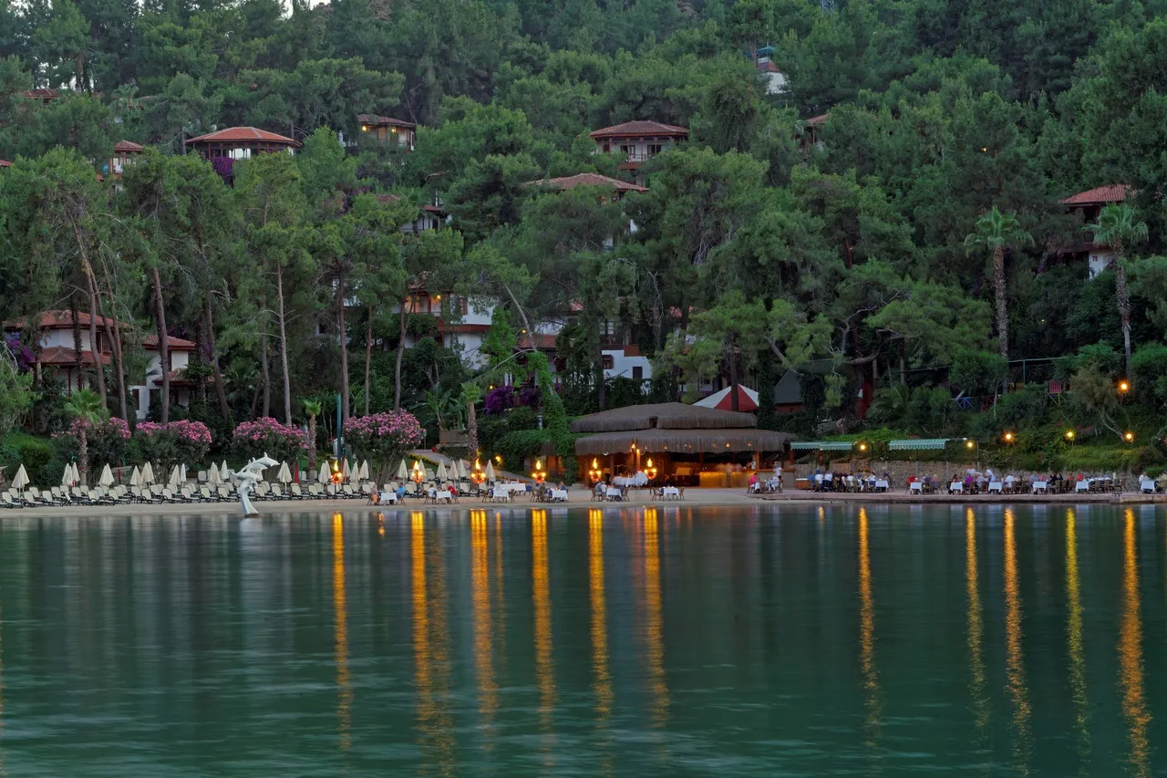 Club & Hotel Letoonia — ภาพห้องพักและบรรยากาศ