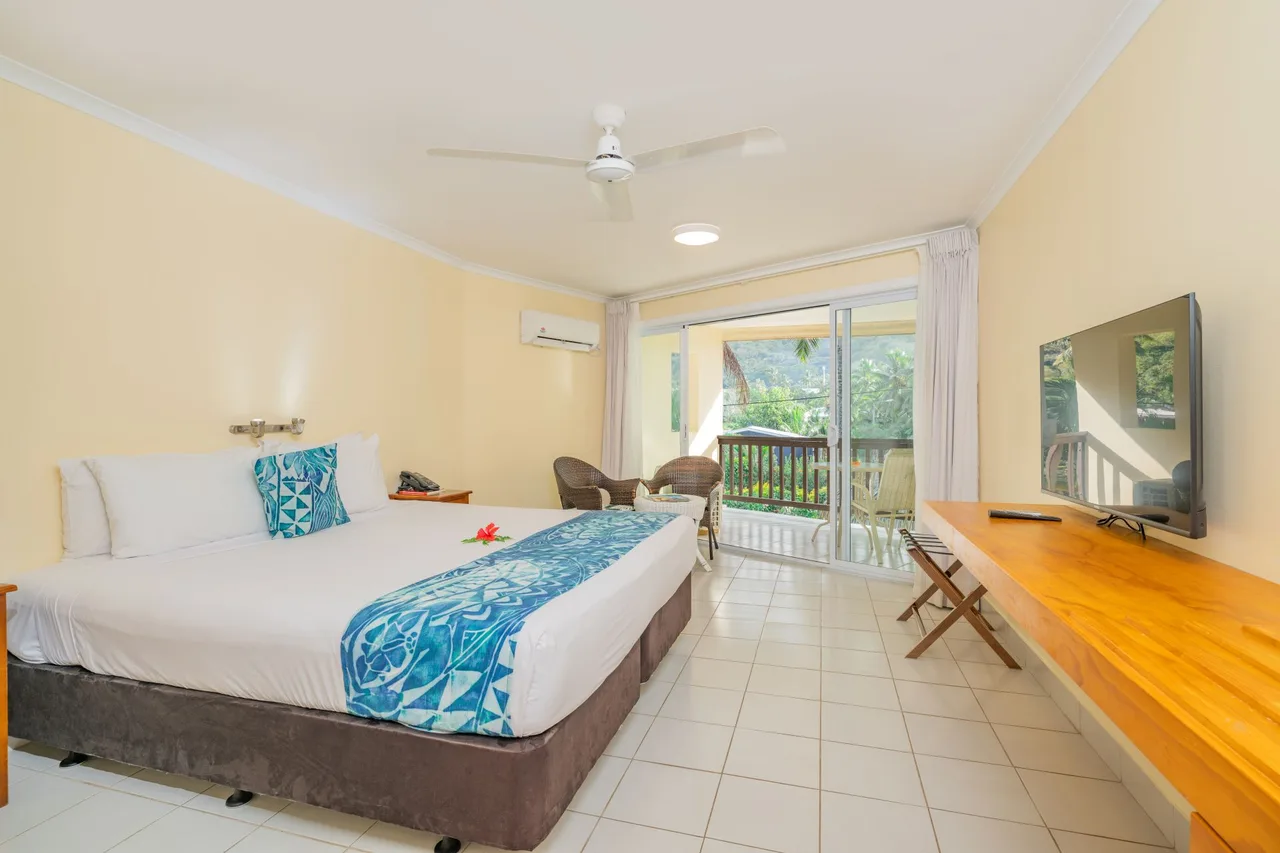 Club Raro Resort (Adults Only) — rooms and atmosphere