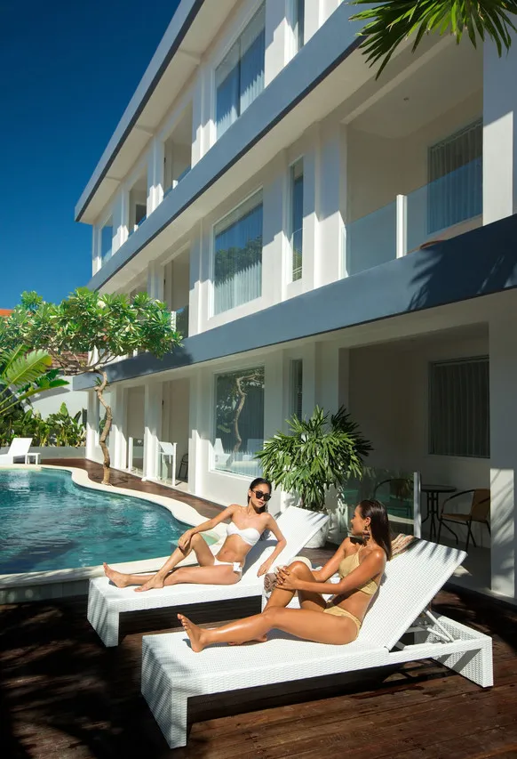 Coast Boutique Apartments — rooms and atmosphere