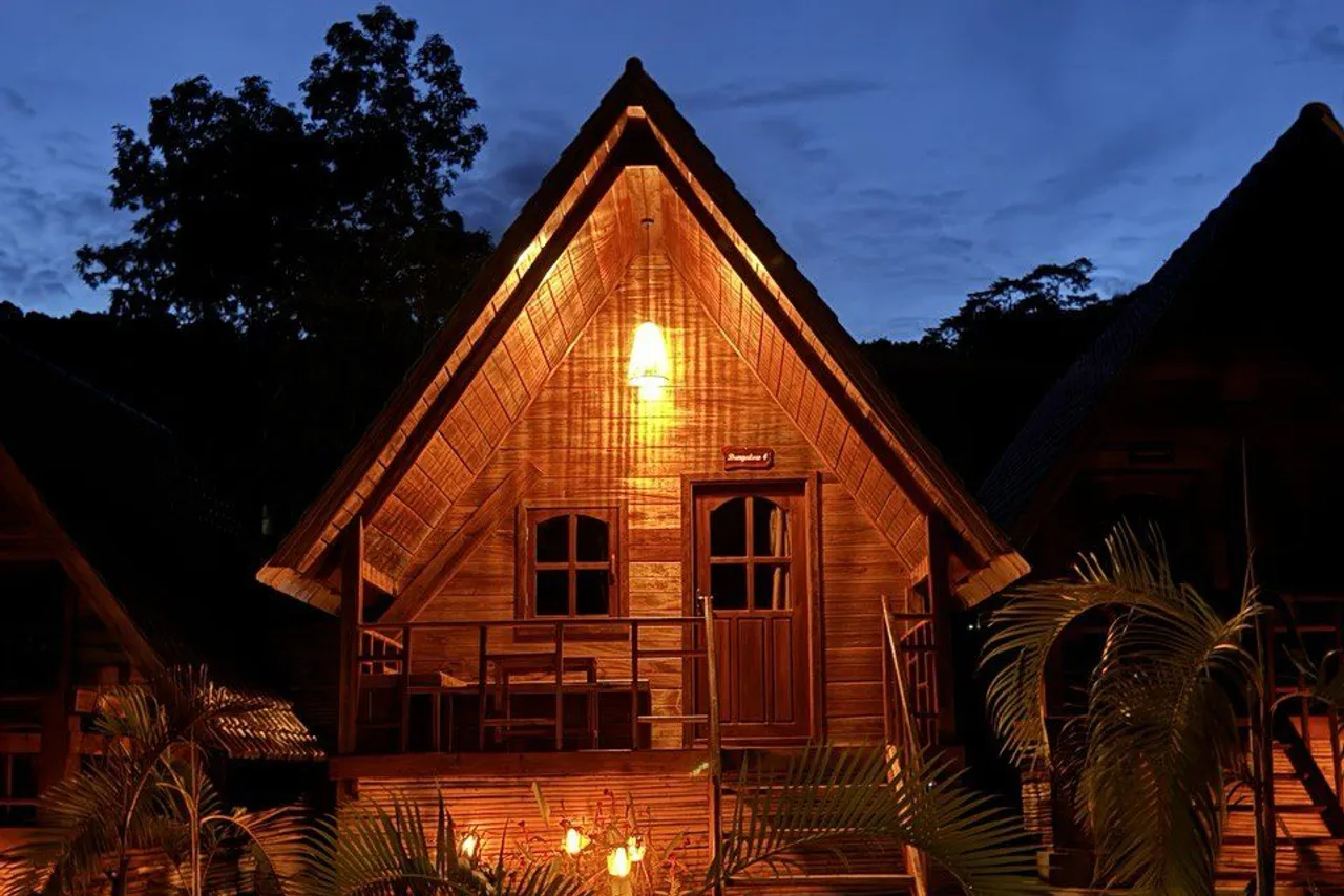 Coco Bungalows — rooms and atmosphere