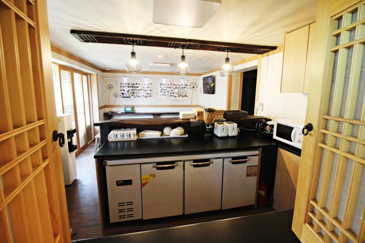 Cocoa Guesthouse — rooms and atmosphere