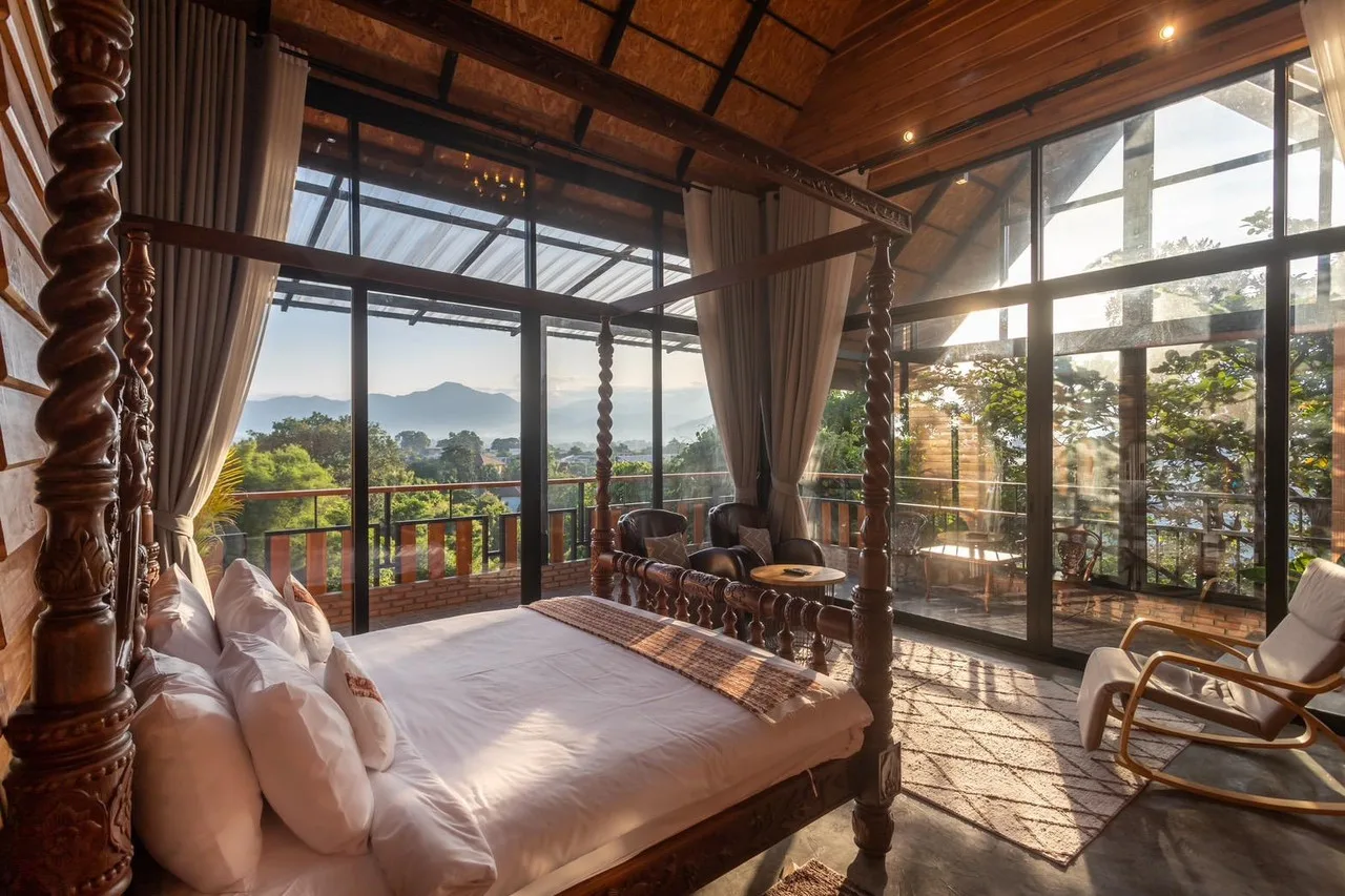 Cocoa Valley Resort — rooms and atmosphere